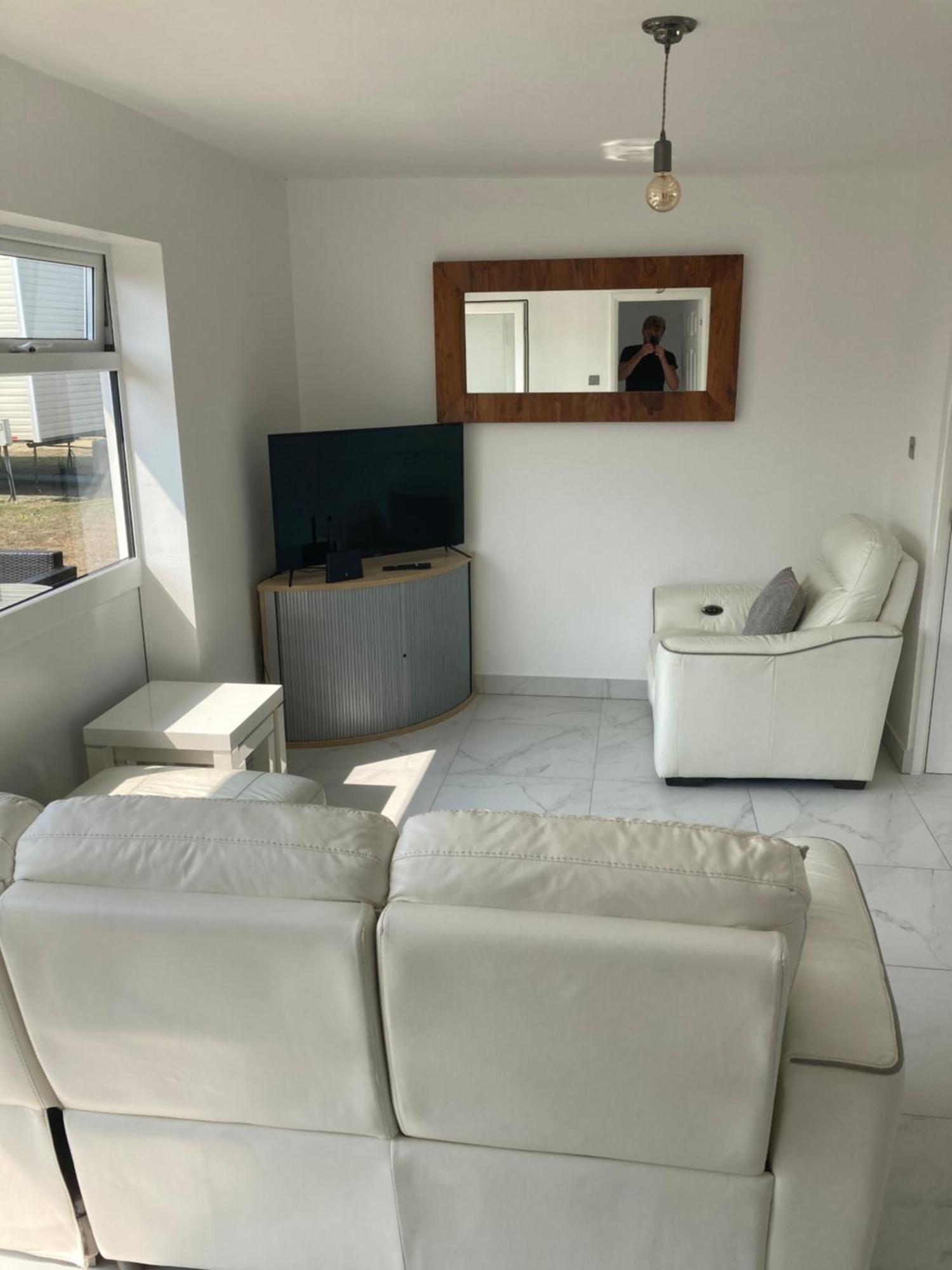 2 Bed Chalet Romney Sands Greatstone Экстерьер фото