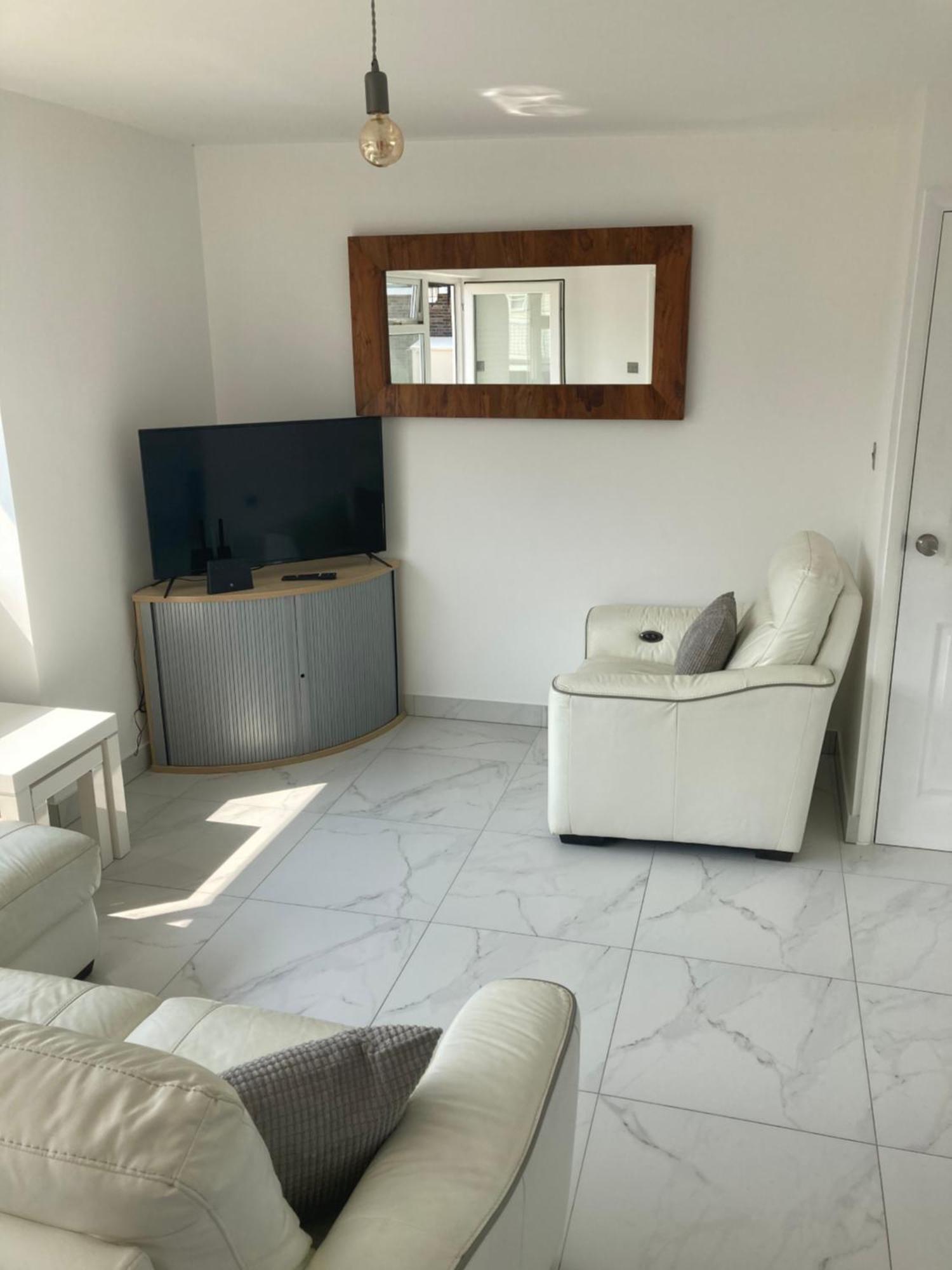 2 Bed Chalet Romney Sands Greatstone Экстерьер фото