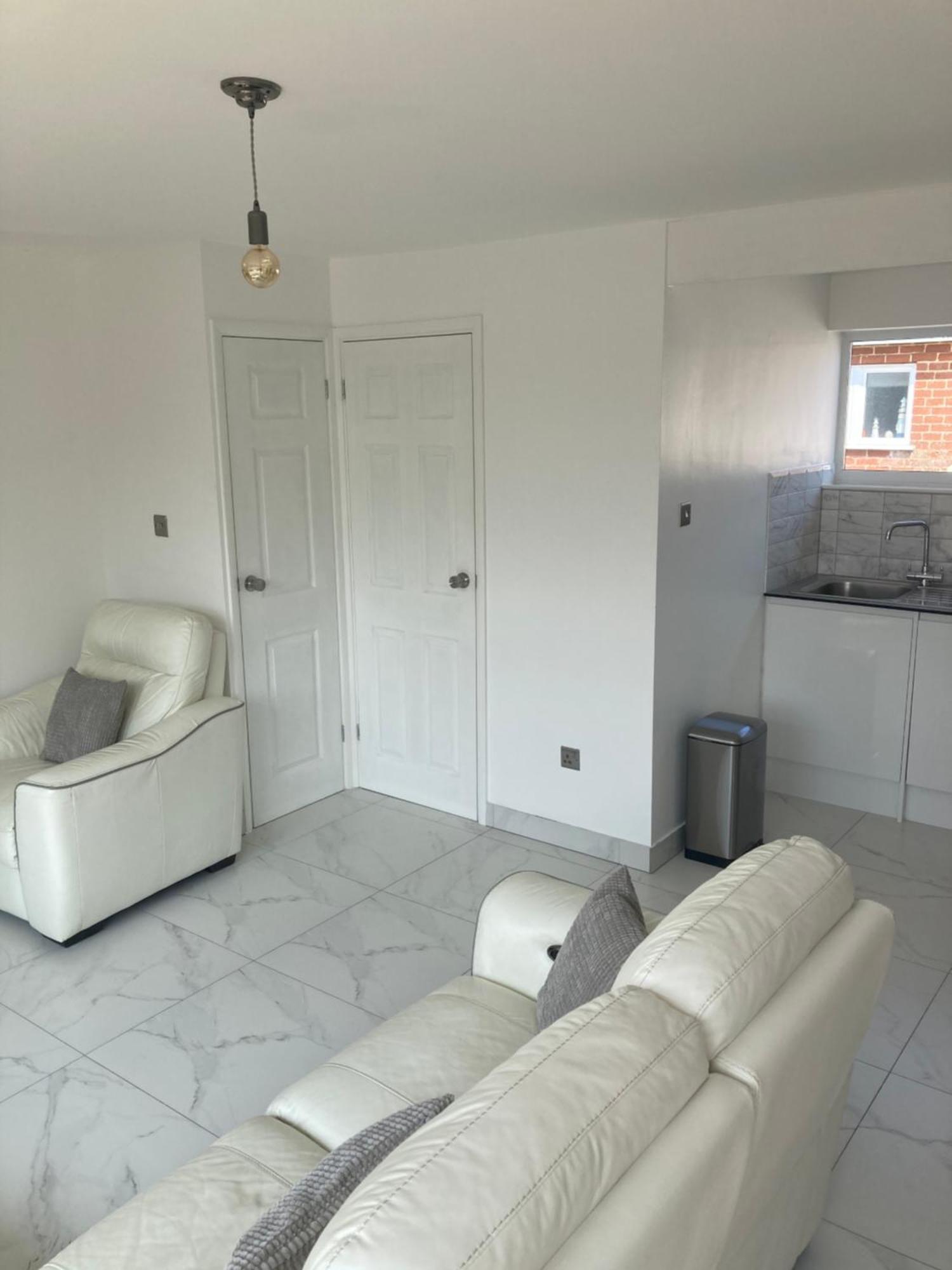2 Bed Chalet Romney Sands Greatstone Экстерьер фото
