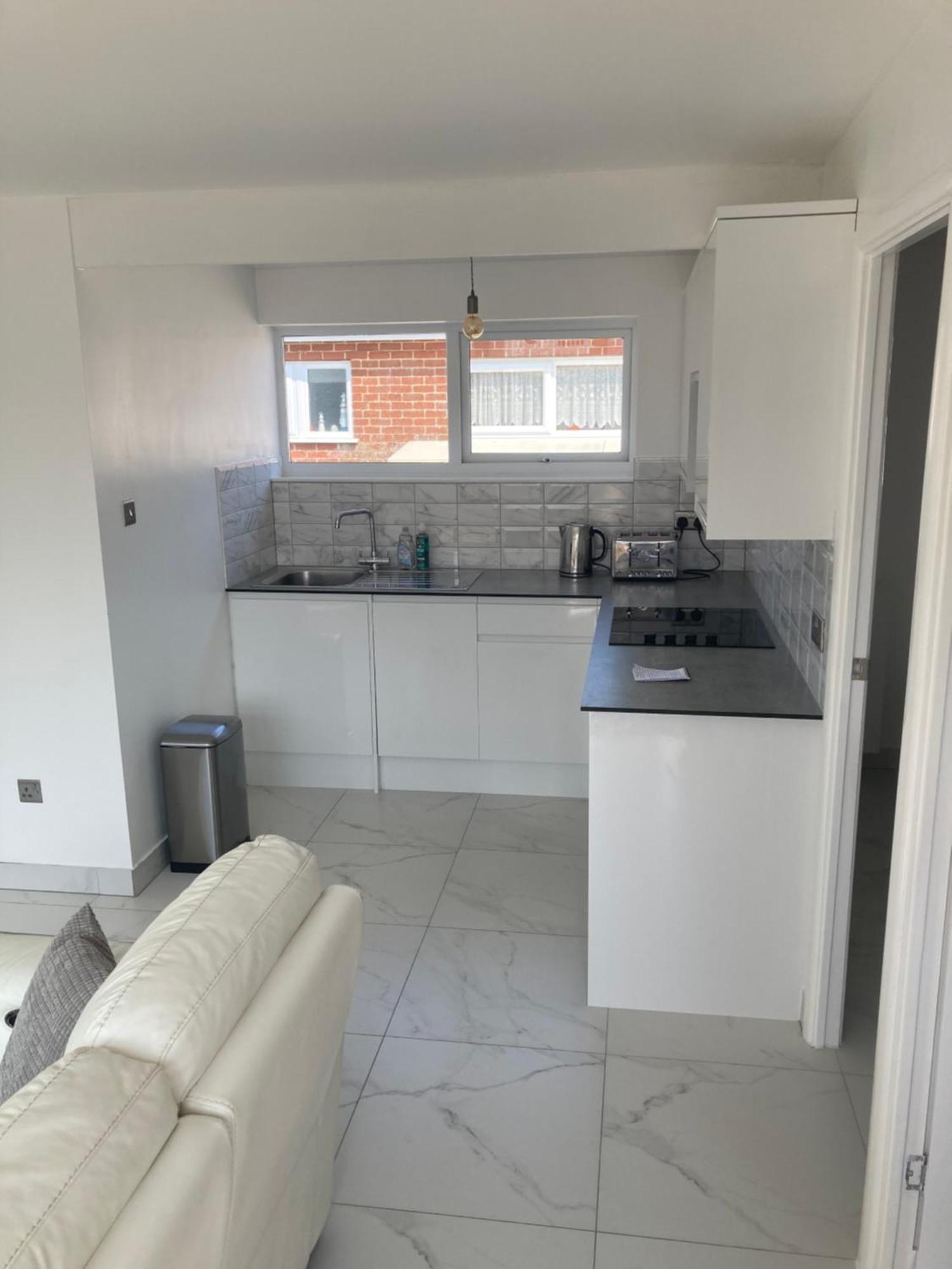 2 Bed Chalet Romney Sands Greatstone Экстерьер фото