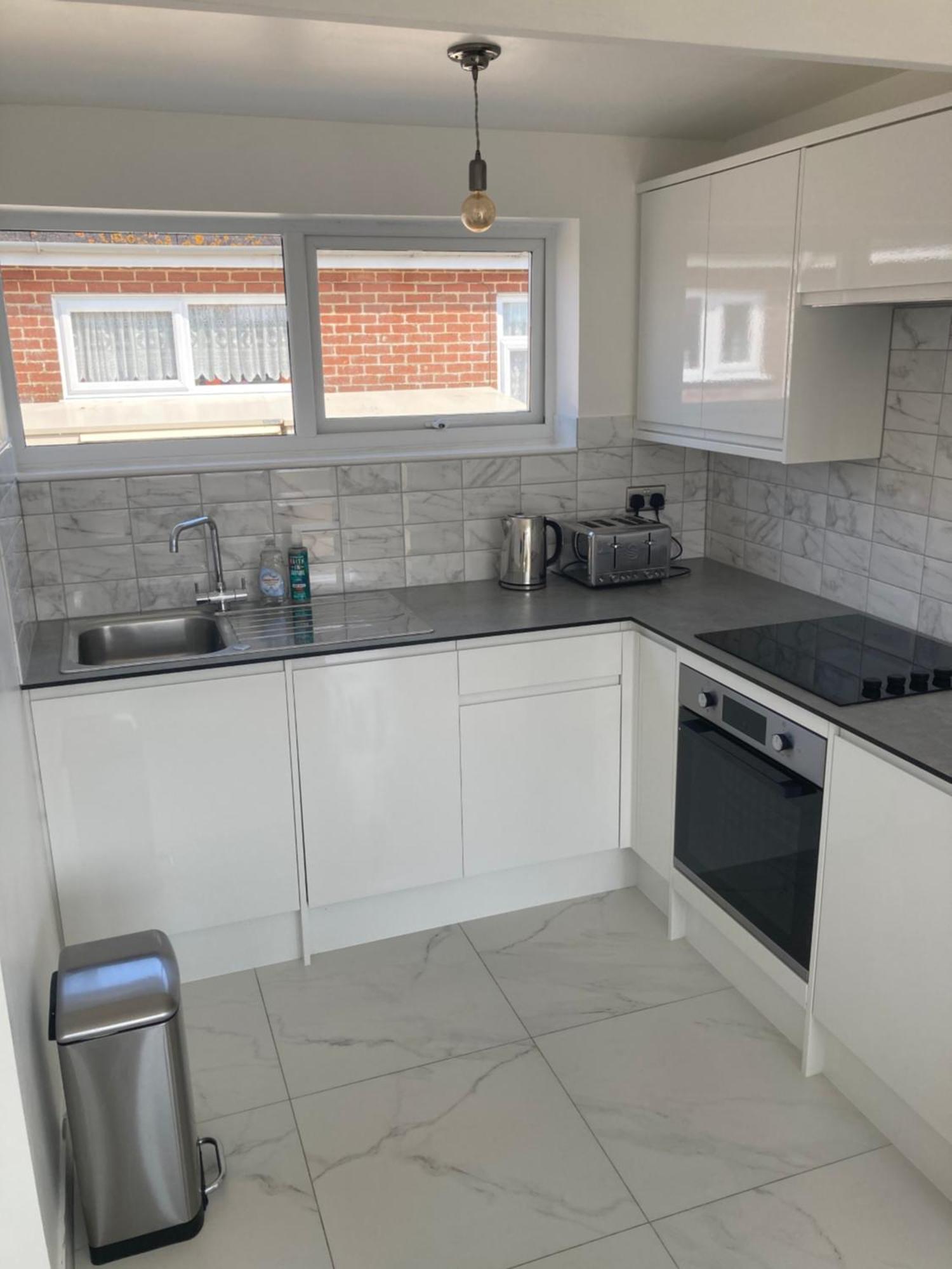 2 Bed Chalet Romney Sands Greatstone Экстерьер фото